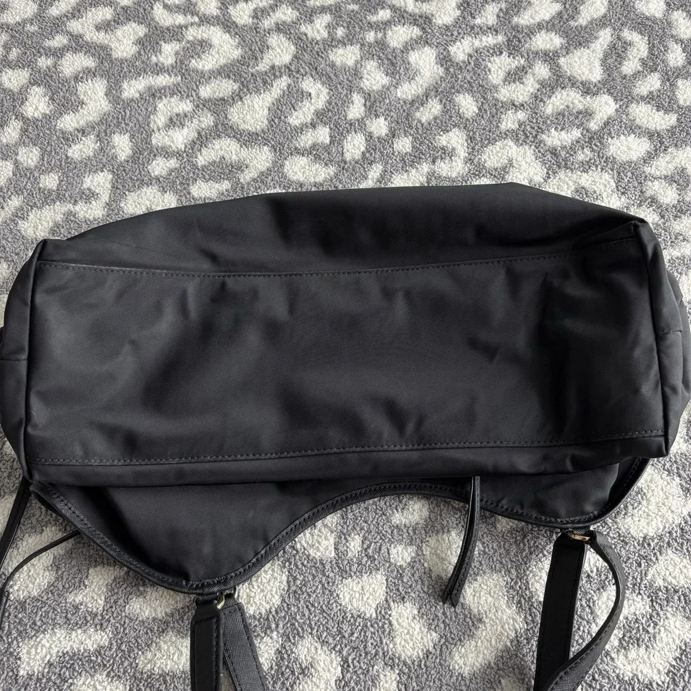 Tory Burch Black Nylon Tote Bag Logo Snap Closure Inner Pockets Leather Straps